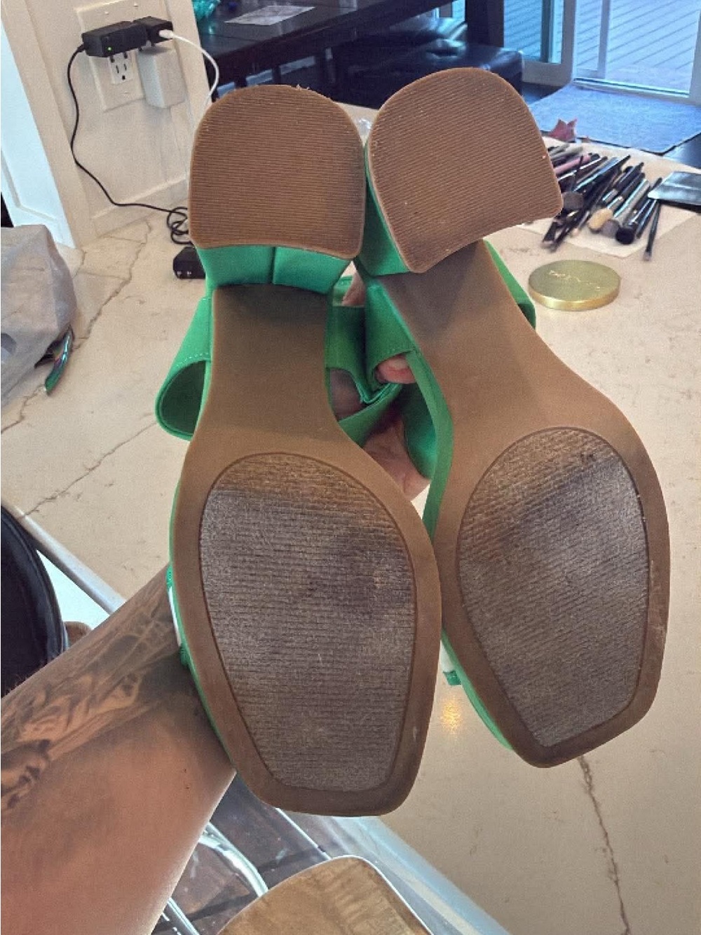 Juicy Couture Bright Green Strappy Block Heel Sandals Size 9 - Picture 4 of 7